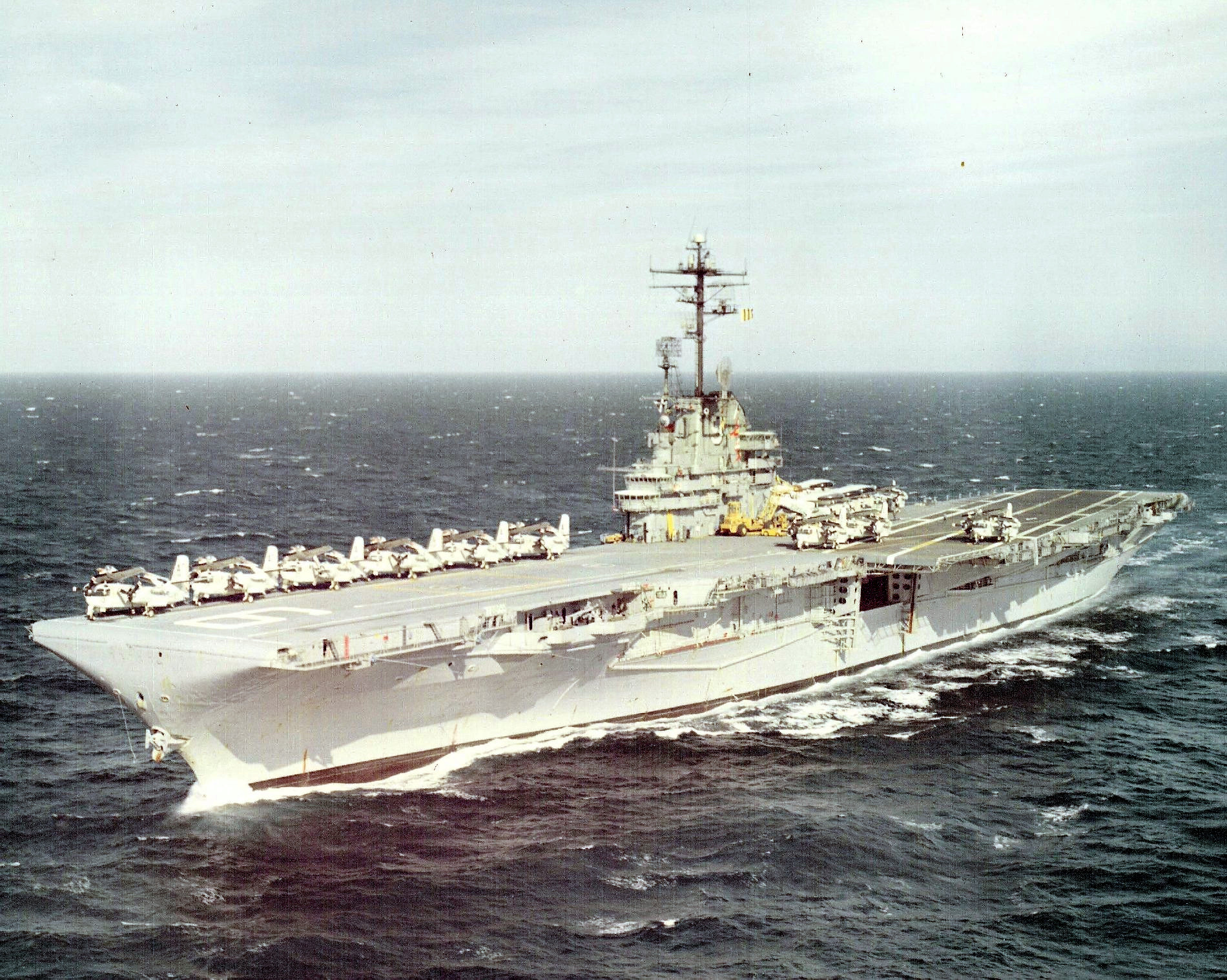 aircraft carrier photo index  uss essex  cv