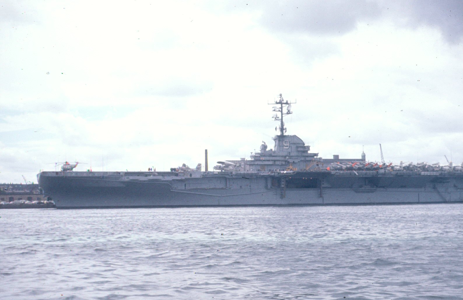 aircraft carrier photo index  uss essex  cv
