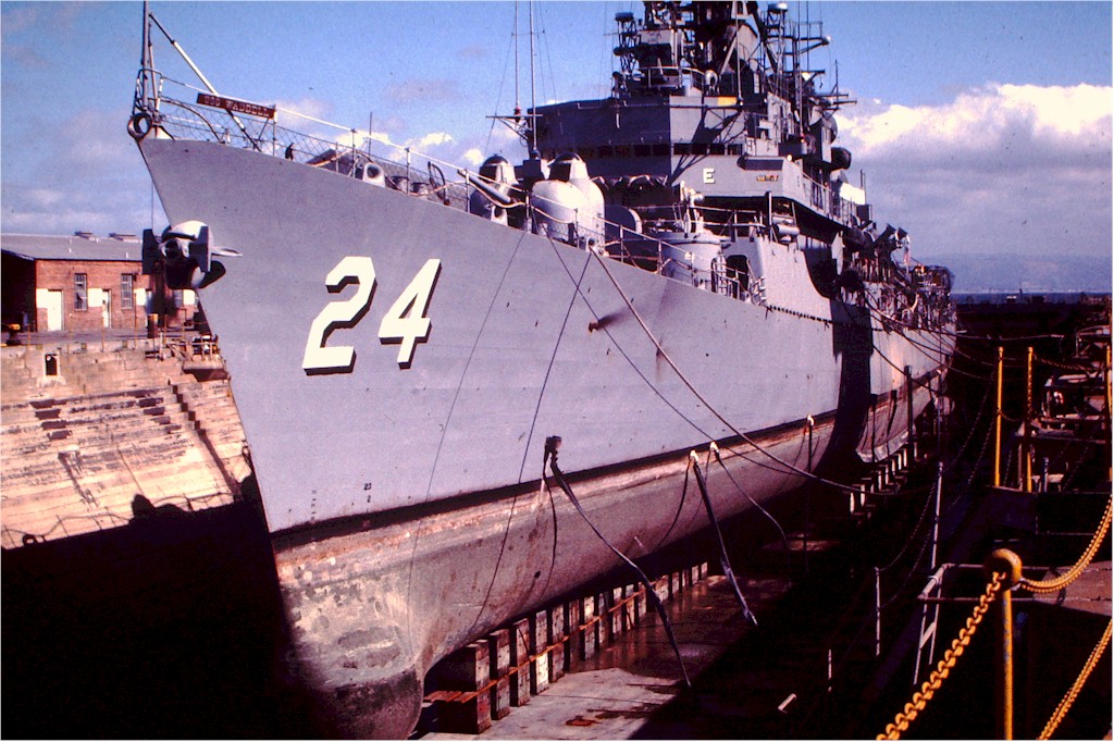 card1 USS Waddell DDG-24 postcard  US Navy Guided Missile Destroyer 