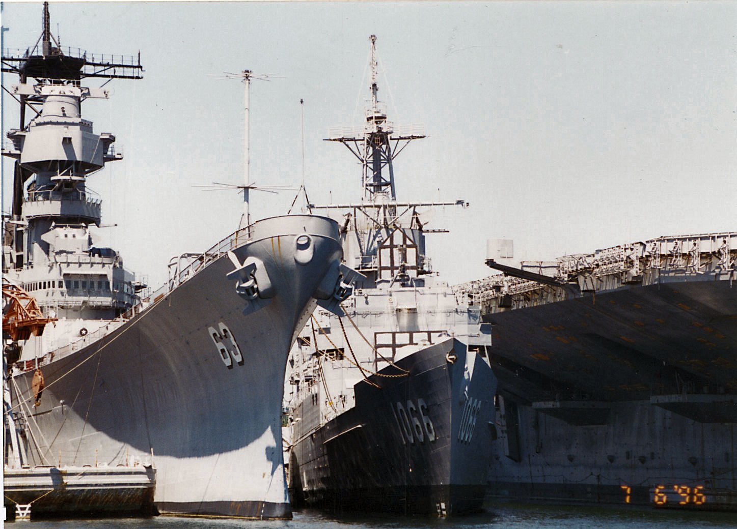 USS MARVIN SHIELDS FF 1066 DE 1066 Oval Decal Sticker Military USN U S Navy 