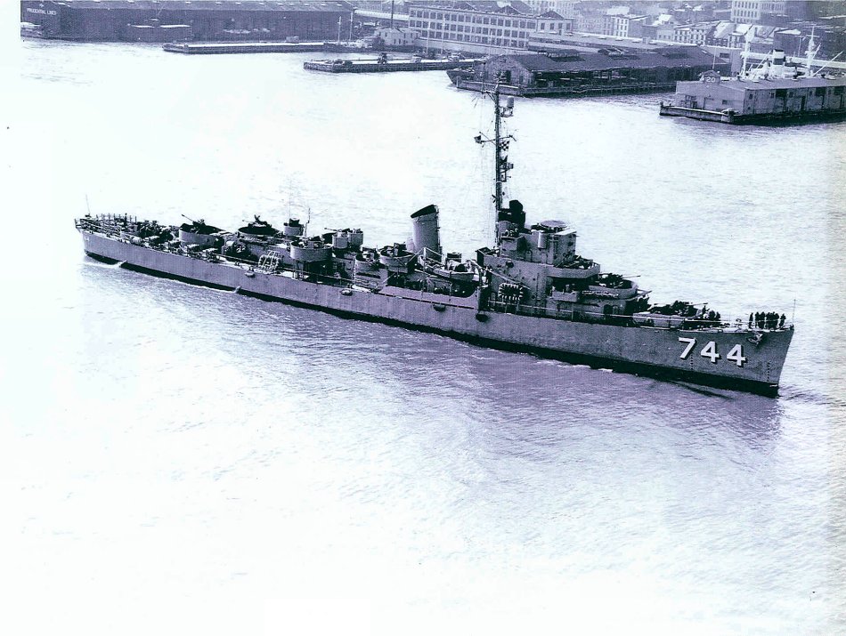 USS KYNE  DE-744 WORLD WAR II NAVY ANCHOR " EMBROIDERED 2-SIDED SATIN JACKET 
