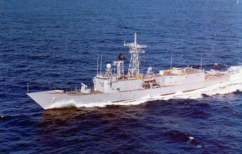 USS O H PERRY FFG7 ship plans 