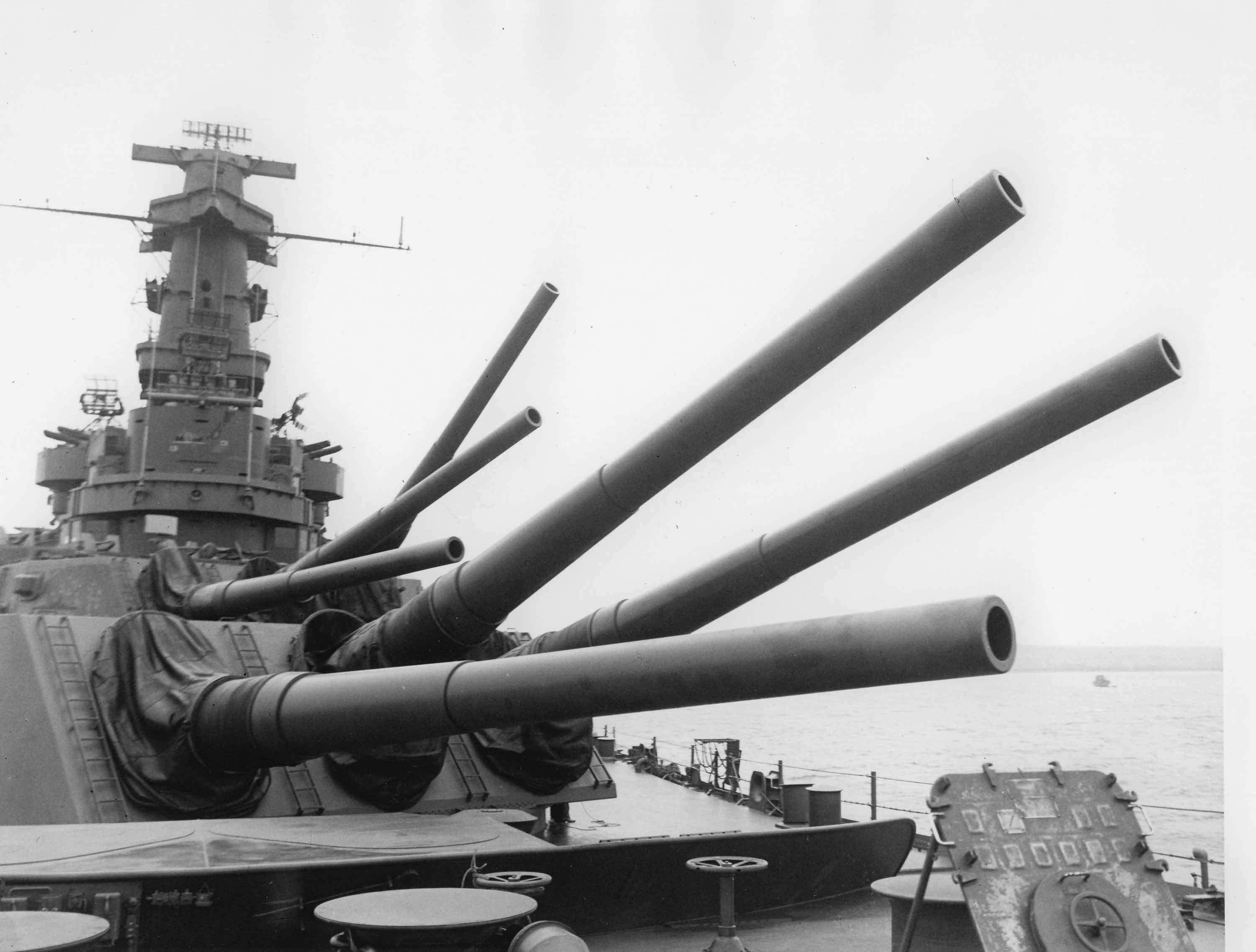 Datei:USS_South_Dakota_(BB-57)_at_Scapa_Flow,_1943.jpg - Wikiwand