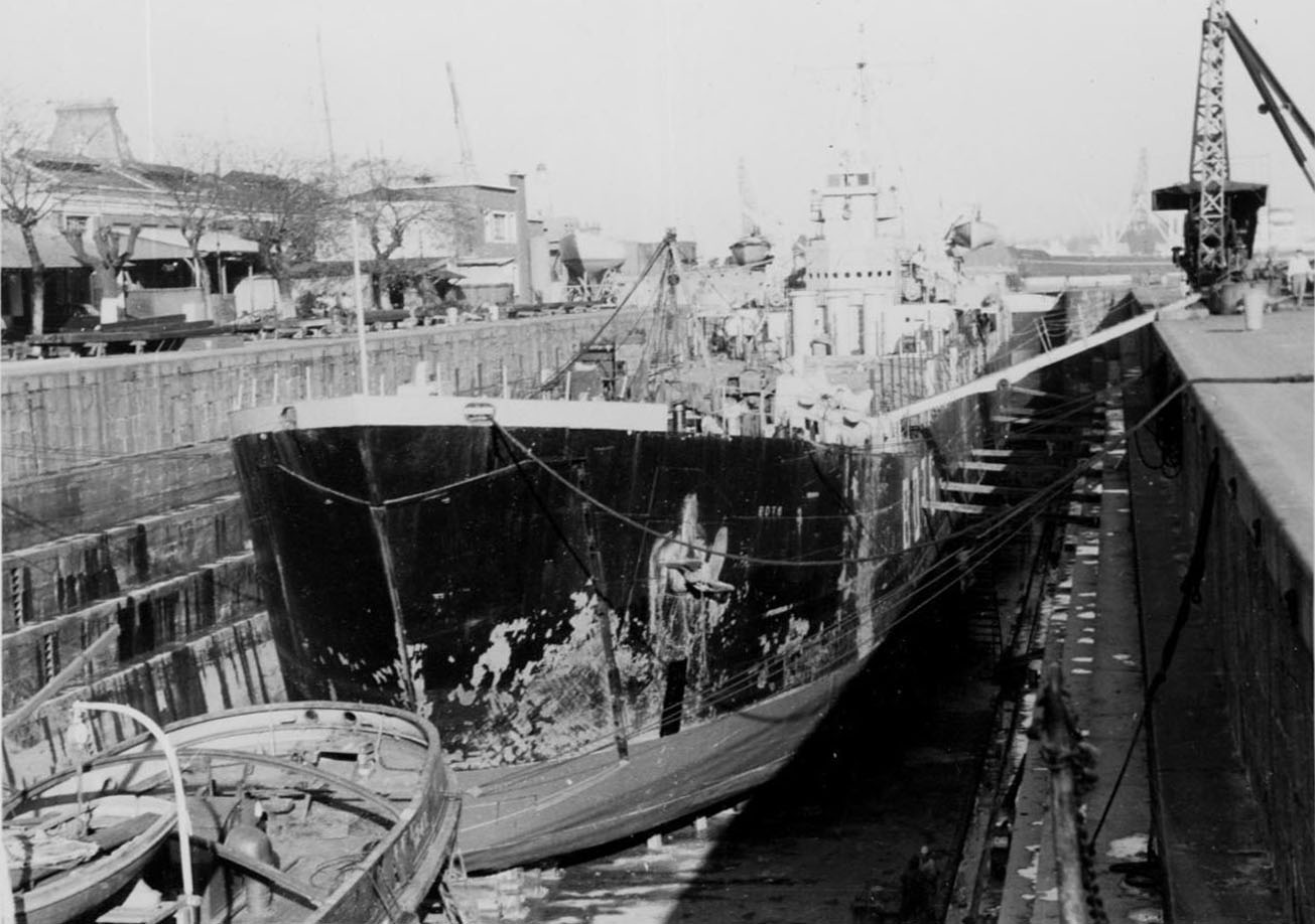 Tank Landing Ship LST-919